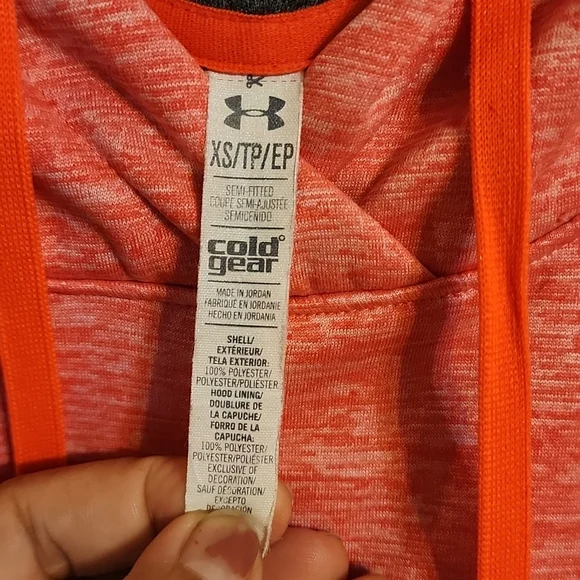 Under Armour  Pull Over Sweaters - Picture 5 of 6